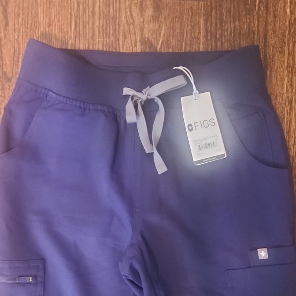 Figs High Waisted Yolo Scrub NWT XXS - Picture 4 of 7